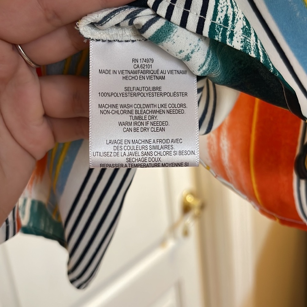 NWT BCBG top - Picture 6 of 6